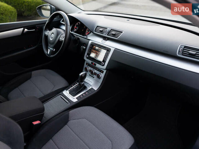 Серый Фольксваген Пассат Альтрак, объемом двигателя 2 л и пробегом 259 тыс. км за 13800 $, фото 61 на Automoto.ua