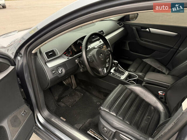 Серый Фольксваген Пассат Альтрак, объемом двигателя 2 л и пробегом 185 тыс. км за 12699 $, фото 36 на Automoto.ua
