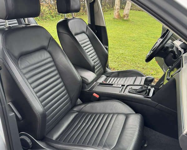 Серый Фольксваген Пассат Альтрак, объемом двигателя 2 л и пробегом 240 тыс. км за 16300 $, фото 33 на Automoto.ua