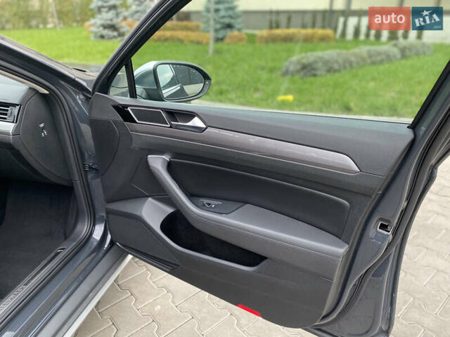 Сірий Фольксваген Пассат Альтрак, об'ємом двигуна 2 л та пробігом 266 тис. км за 16800 $, фото 44 на Automoto.ua