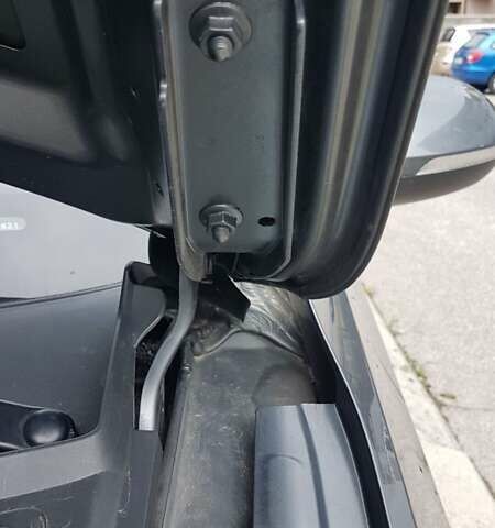 Серый Фольксваген Пассат Альтрак, объемом двигателя 1.97 л и пробегом 340 тыс. км за 15800 $, фото 32 на Automoto.ua