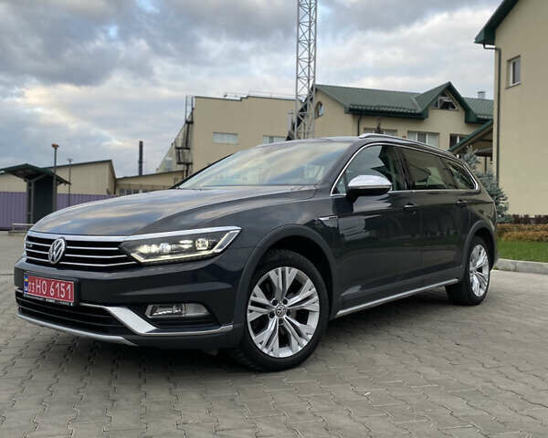 Сірий Фольксваген Пассат Альтрак, об'ємом двигуна 2 л та пробігом 266 тис. км за 16800 $, фото 2 на Automoto.ua