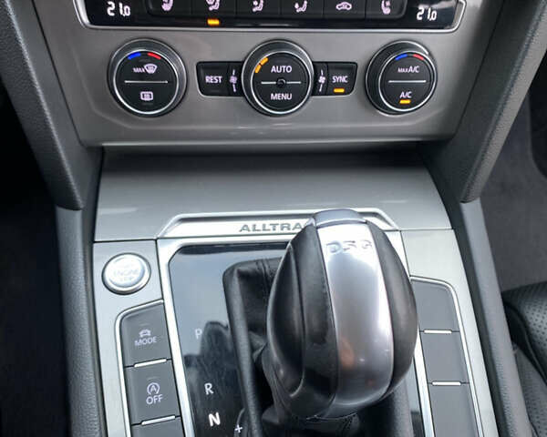 Сірий Фольксваген Пассат Альтрак, об'ємом двигуна 2 л та пробігом 266 тис. км за 16800 $, фото 26 на Automoto.ua