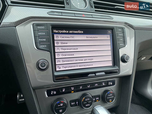 Сірий Фольксваген Пассат Альтрак, об'ємом двигуна 2 л та пробігом 266 тис. км за 16800 $, фото 29 на Automoto.ua