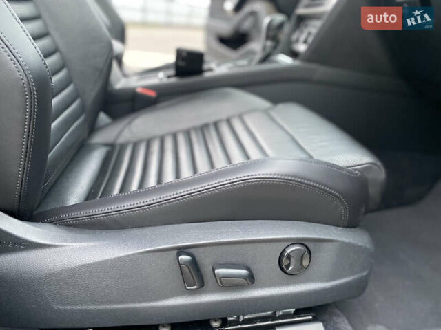 Сірий Фольксваген Пассат Альтрак, об'ємом двигуна 2 л та пробігом 266 тис. км за 16800 $, фото 39 на Automoto.ua
