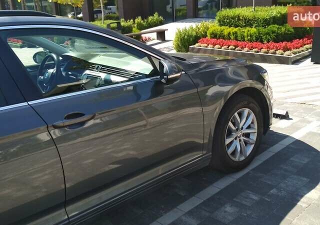 Серый Фольксваген Пассат Альтрак, объемом двигателя 1.97 л и пробегом 340 тыс. км за 15800 $, фото 1 на Automoto.ua