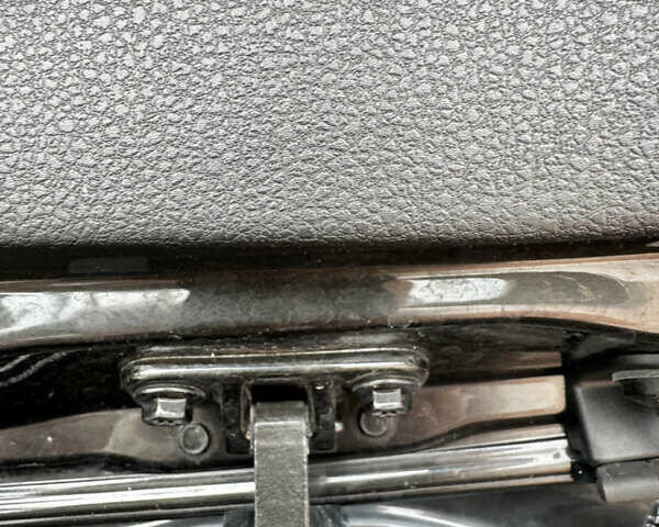 Серый Фольксваген Пассат Альтрак, объемом двигателя 2 л и пробегом 272 тыс. км за 18499 $, фото 74 на Automoto.ua