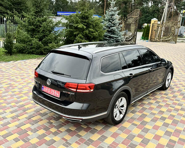 Серый Фольксваген Пассат Альтрак, объемом двигателя 2 л и пробегом 272 тыс. км за 18499 $, фото 22 на Automoto.ua