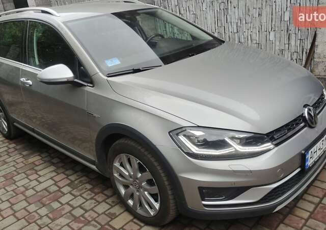 Фольксваген Пассат Альтрак 2017 в Краматорске на Automoto.ua Серый Фольксваген Пассат Альтрак, объемом двигателя 2 л и пробегом 215 тыс. км за 17000 $, фото 7 на Automoto.ua