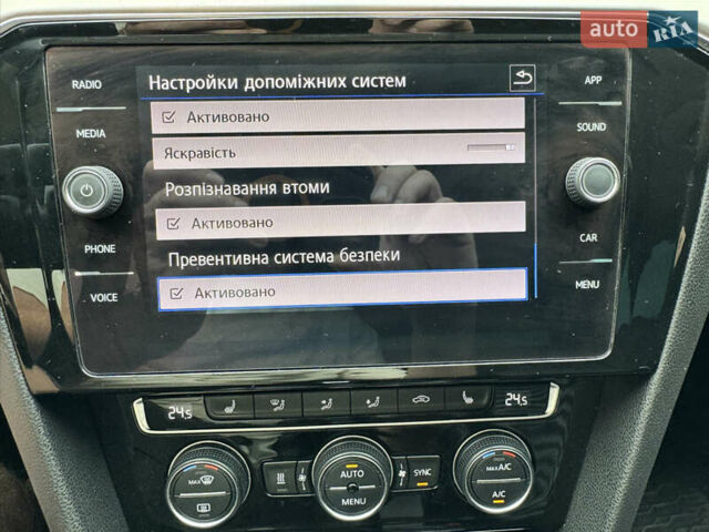 Серый Фольксваген Пассат Альтрак, объемом двигателя 2 л и пробегом 272 тыс. км за 18499 $, фото 47 на Automoto.ua