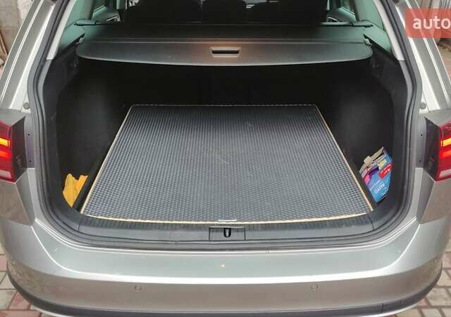 Фольксваген Пассат Альтрак 2017 в Краматорске на Automoto.ua Серый Фольксваген Пассат Альтрак, объемом двигателя 2 л и пробегом 215 тыс. км за 17000 $, фото 5 на Automoto.ua