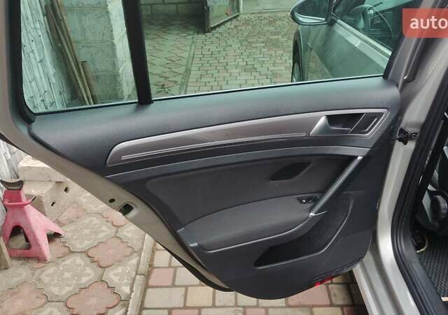 Фольксваген Пассат Альтрак 2017 в Краматорске на Automoto.ua Серый Фольксваген Пассат Альтрак, объемом двигателя 2 л и пробегом 215 тыс. км за 17000 $, фото 10 на Automoto.ua