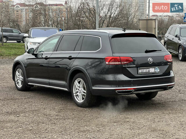 Серый Фольксваген Пассат Альтрак, объемом двигателя 2 л и пробегом 288 тыс. км за 20300 $, фото 5 на Automoto.ua