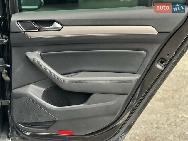 Серый Фольксваген Пассат Альтрак, объемом двигателя 2 л и пробегом 288 тыс. км за 20300 $, фото 21 на Automoto.ua