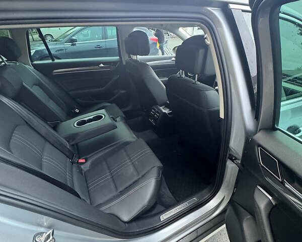 Сірий Фольксваген Пассат Альтрак, об'ємом двигуна 1.97 л та пробігом 215 тис. км за 20500 $, фото 23 на Automoto.ua