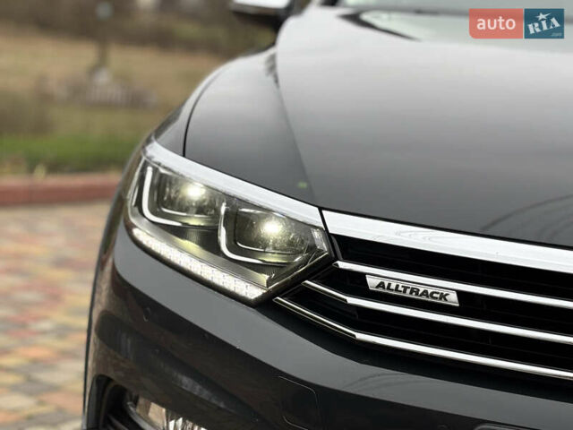 Серый Фольксваген Пассат Альтрак, объемом двигателя 2 л и пробегом 160 тыс. км за 23000 $, фото 11 на Automoto.ua