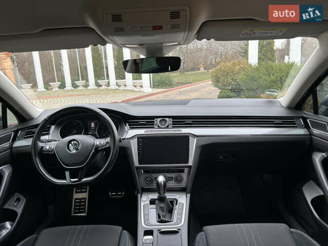 Серый Фольксваген Пассат Альтрак, объемом двигателя 2 л и пробегом 160 тыс. км за 23000 $, фото 29 на Automoto.ua