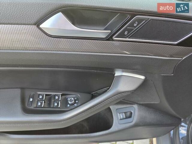 Серый Фольксваген Пассат Альтрак, объемом двигателя 2 л и пробегом 282 тыс. км за 17300 $, фото 18 на Automoto.ua