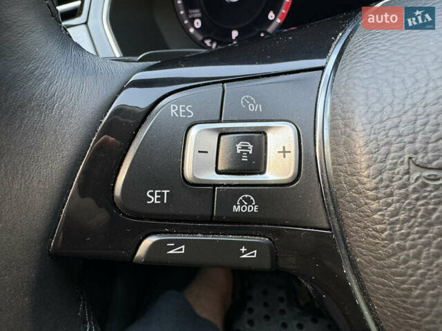 Сірий Фольксваген Пассат Альтрак, об'ємом двигуна 2 л та пробігом 240 тис. км за 22400 $, фото 20 на Automoto.ua