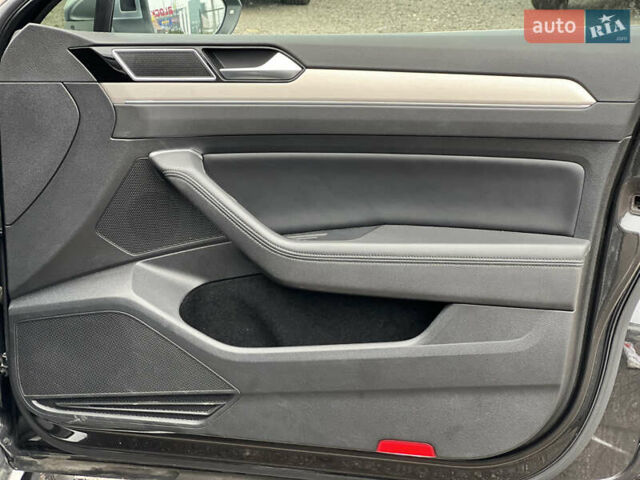 Серый Фольксваген Пассат Альтрак, объемом двигателя 2 л и пробегом 288 тыс. км за 20300 $, фото 18 на Automoto.ua