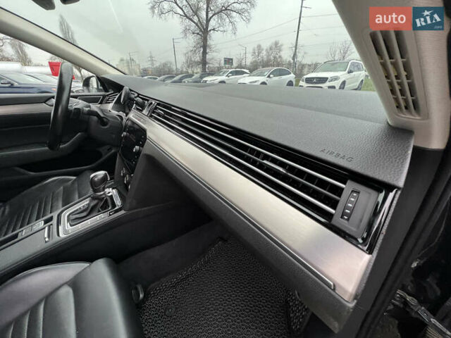 Серый Фольксваген Пассат Альтрак, объемом двигателя 2 л и пробегом 288 тыс. км за 20300 $, фото 15 на Automoto.ua