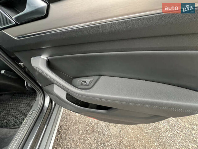 Серый Фольксваген Пассат Альтрак, объемом двигателя 2 л и пробегом 288 тыс. км за 20300 $, фото 20 на Automoto.ua