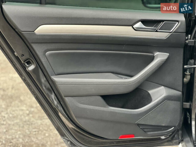 Серый Фольксваген Пассат Альтрак, объемом двигателя 2 л и пробегом 288 тыс. км за 20300 $, фото 28 на Automoto.ua