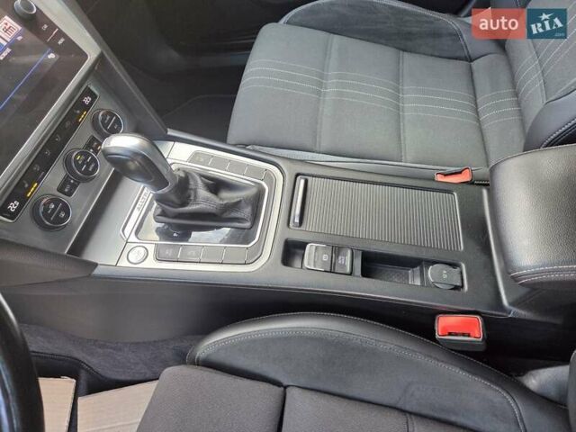 Серый Фольксваген Пассат Альтрак, объемом двигателя 2 л и пробегом 282 тыс. км за 17300 $, фото 29 на Automoto.ua