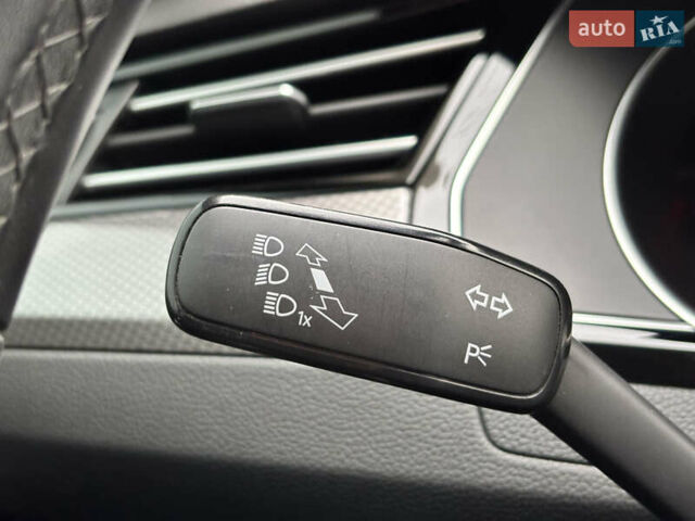 Серый Фольксваген Пассат Альтрак, объемом двигателя 2 л и пробегом 160 тыс. км за 23000 $, фото 41 на Automoto.ua