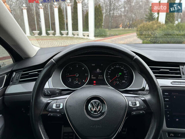 Серый Фольксваген Пассат Альтрак, объемом двигателя 2 л и пробегом 160 тыс. км за 23000 $, фото 38 на Automoto.ua