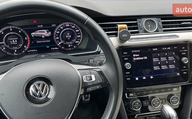 Серый Фольксваген Пассат Альтрак, объемом двигателя 2 л и пробегом 220 тыс. км за 23000 $, фото 3 на Automoto.ua