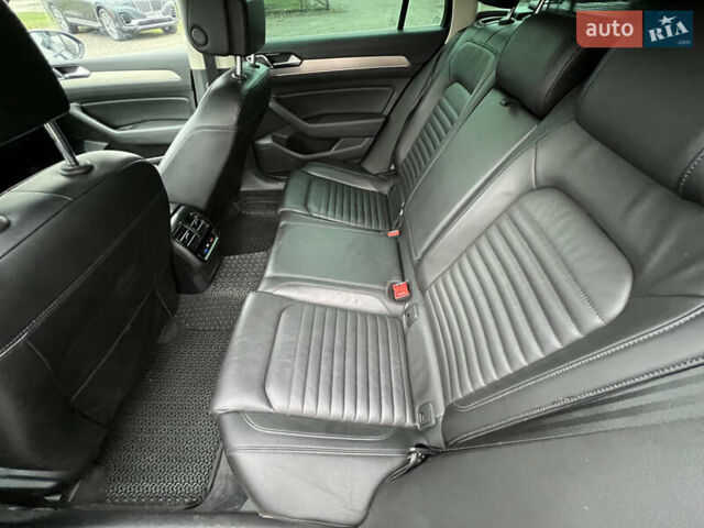 Серый Фольксваген Пассат Альтрак, объемом двигателя 2 л и пробегом 288 тыс. км за 20300 $, фото 26 на Automoto.ua