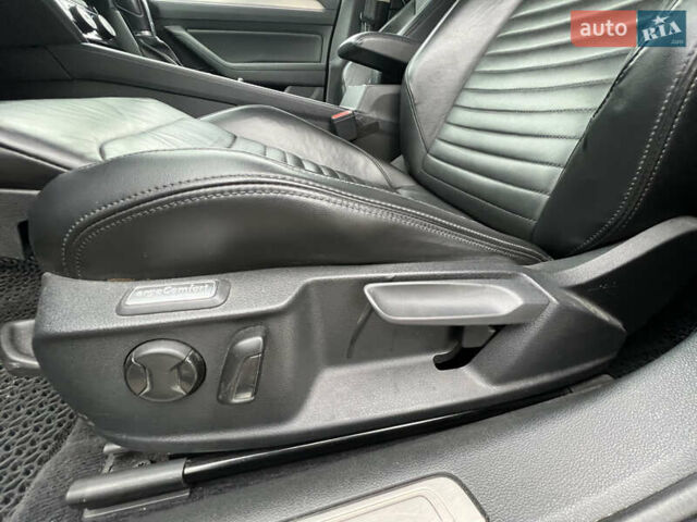 Серый Фольксваген Пассат Альтрак, объемом двигателя 2 л и пробегом 288 тыс. км за 20300 $, фото 34 на Automoto.ua