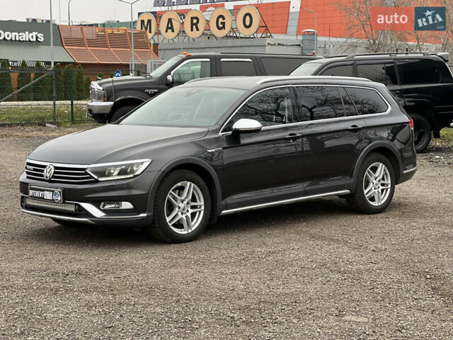 Серый Фольксваген Пассат Альтрак, объемом двигателя 2 л и пробегом 288 тыс. км за 20300 $, фото 7 на Automoto.ua