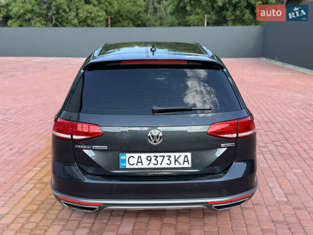 Сірий Фольксваген Пассат Альтрак, об'ємом двигуна 2 л та пробігом 150 тис. км за 25700 $, фото 5 на Automoto.ua