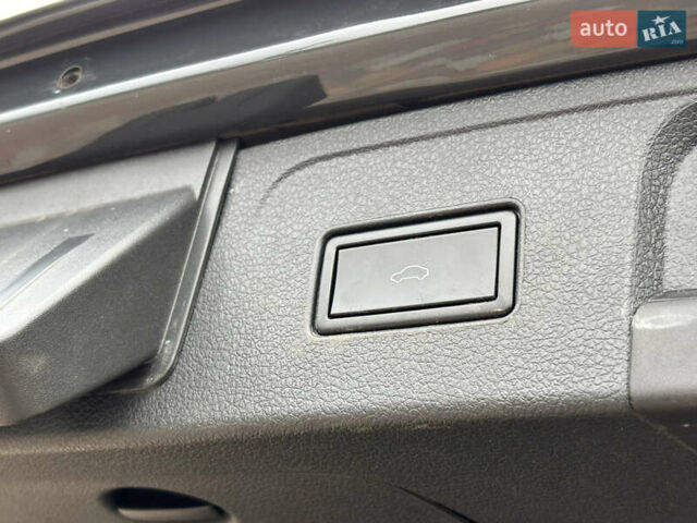 Серый Фольксваген Пассат Альтрак, объемом двигателя 2 л и пробегом 160 тыс. км за 23000 $, фото 49 на Automoto.ua