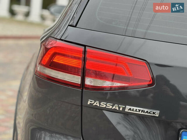 Серый Фольксваген Пассат Альтрак, объемом двигателя 2 л и пробегом 160 тыс. км за 23000 $, фото 9 на Automoto.ua