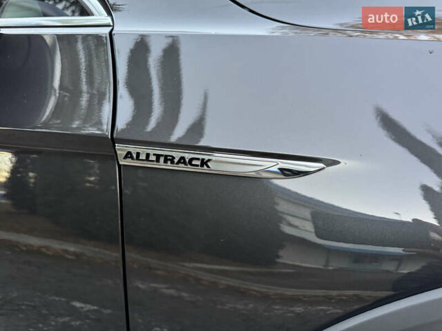 Серый Фольксваген Пассат Альтрак, объемом двигателя 2 л и пробегом 215 тыс. км за 23500 $, фото 17 на Automoto.ua