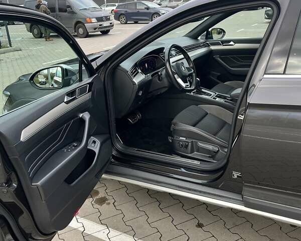 Серый Фольксваген Пассат Альтрак, объемом двигателя 1.97 л и пробегом 236 тыс. км за 22900 $, фото 16 на Automoto.ua