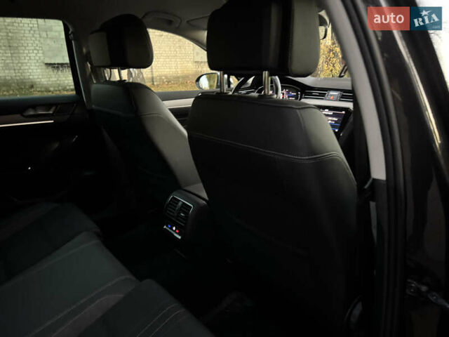 Серый Фольксваген Пассат Альтрак, объемом двигателя 2 л и пробегом 215 тыс. км за 23500 $, фото 78 на Automoto.ua