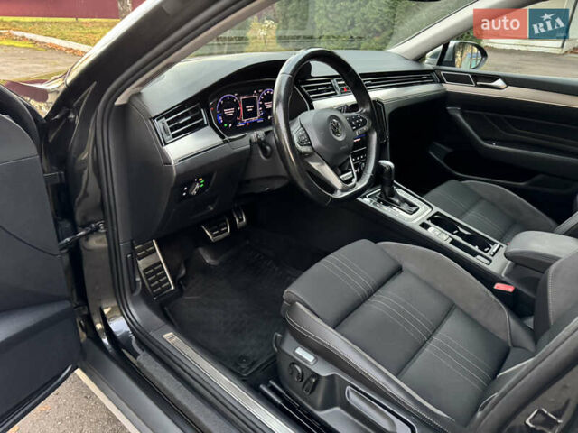 Серый Фольксваген Пассат Альтрак, объемом двигателя 2 л и пробегом 215 тыс. км за 23500 $, фото 34 на Automoto.ua