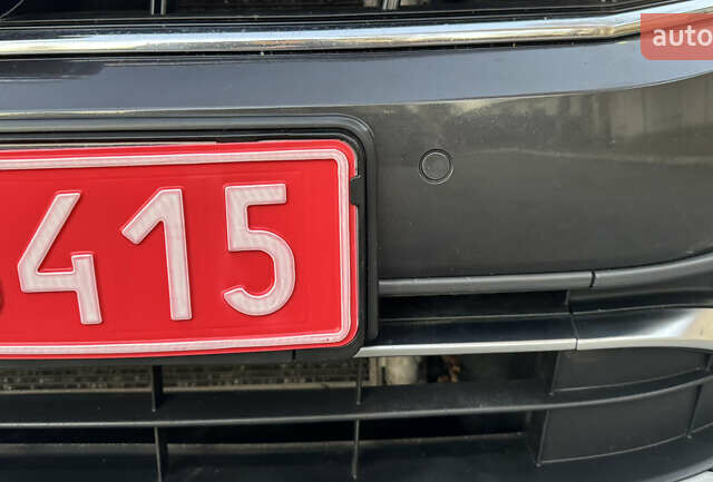 Серый Фольксваген Пассат Альтрак, объемом двигателя 2 л и пробегом 215 тыс. км за 23500 $, фото 16 на Automoto.ua