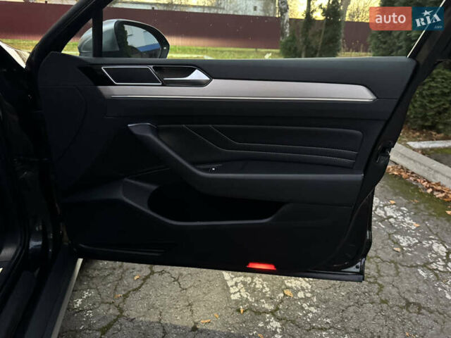 Серый Фольксваген Пассат Альтрак, объемом двигателя 2 л и пробегом 215 тыс. км за 23500 $, фото 81 на Automoto.ua