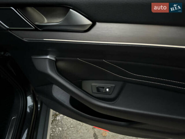 Серый Фольксваген Пассат Альтрак, объемом двигателя 2 л и пробегом 215 тыс. км за 23500 $, фото 77 на Automoto.ua