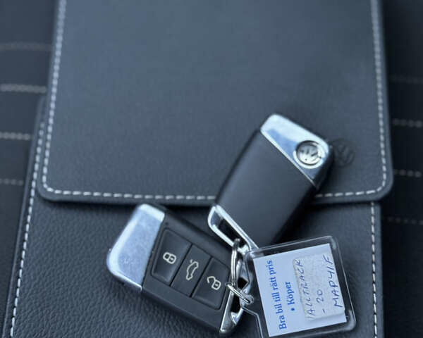 Серый Фольксваген Пассат Альтрак, объемом двигателя 2 л и пробегом 215 тыс. км за 23500 $, фото 97 на Automoto.ua