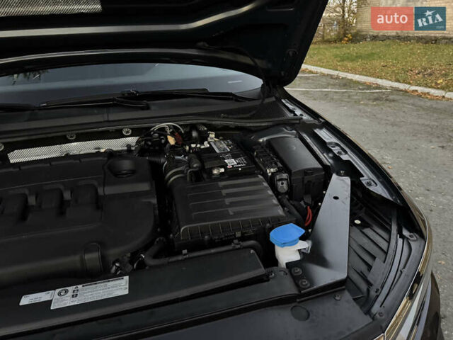 Серый Фольксваген Пассат Альтрак, объемом двигателя 2 л и пробегом 215 тыс. км за 23500 $, фото 89 на Automoto.ua