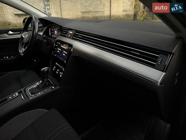 Серый Фольксваген Пассат Альтрак, объемом двигателя 2 л и пробегом 215 тыс. км за 23500 $, фото 74 на Automoto.ua