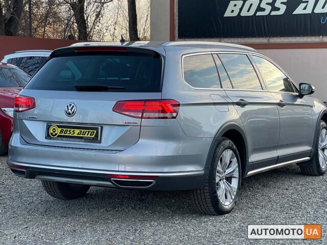 Серый Фольксваген Пассат Альтрак, объемом двигателя 2 л и пробегом 173 тыс. км за 25999 $, фото 5 на Automoto.ua