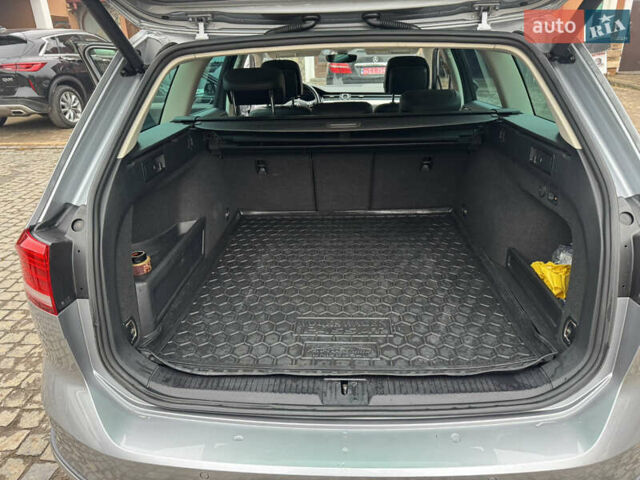 Серый Фольксваген Пассат Альтрак, объемом двигателя 2 л и пробегом 263 тыс. км за 19900 $, фото 19 на Automoto.ua