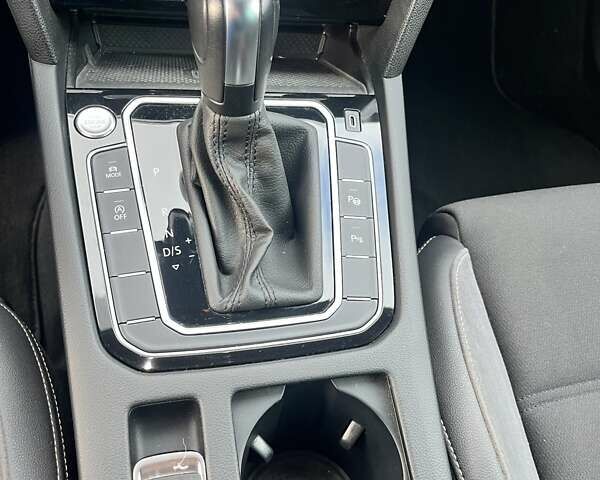 Серый Фольксваген Пассат Альтрак, объемом двигателя 1.97 л и пробегом 236 тыс. км за 22900 $, фото 29 на Automoto.ua